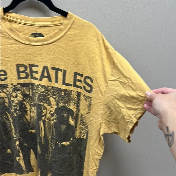 The Beatles Apple Corps Yellow Tee - Picture 4 of 7